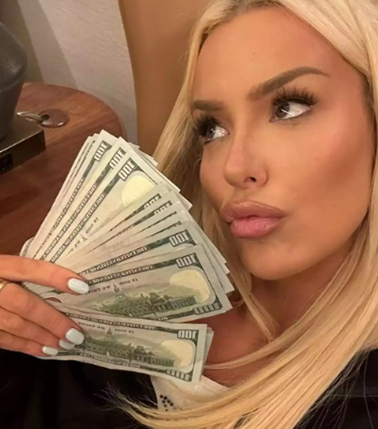 tanamongeu/Instagram