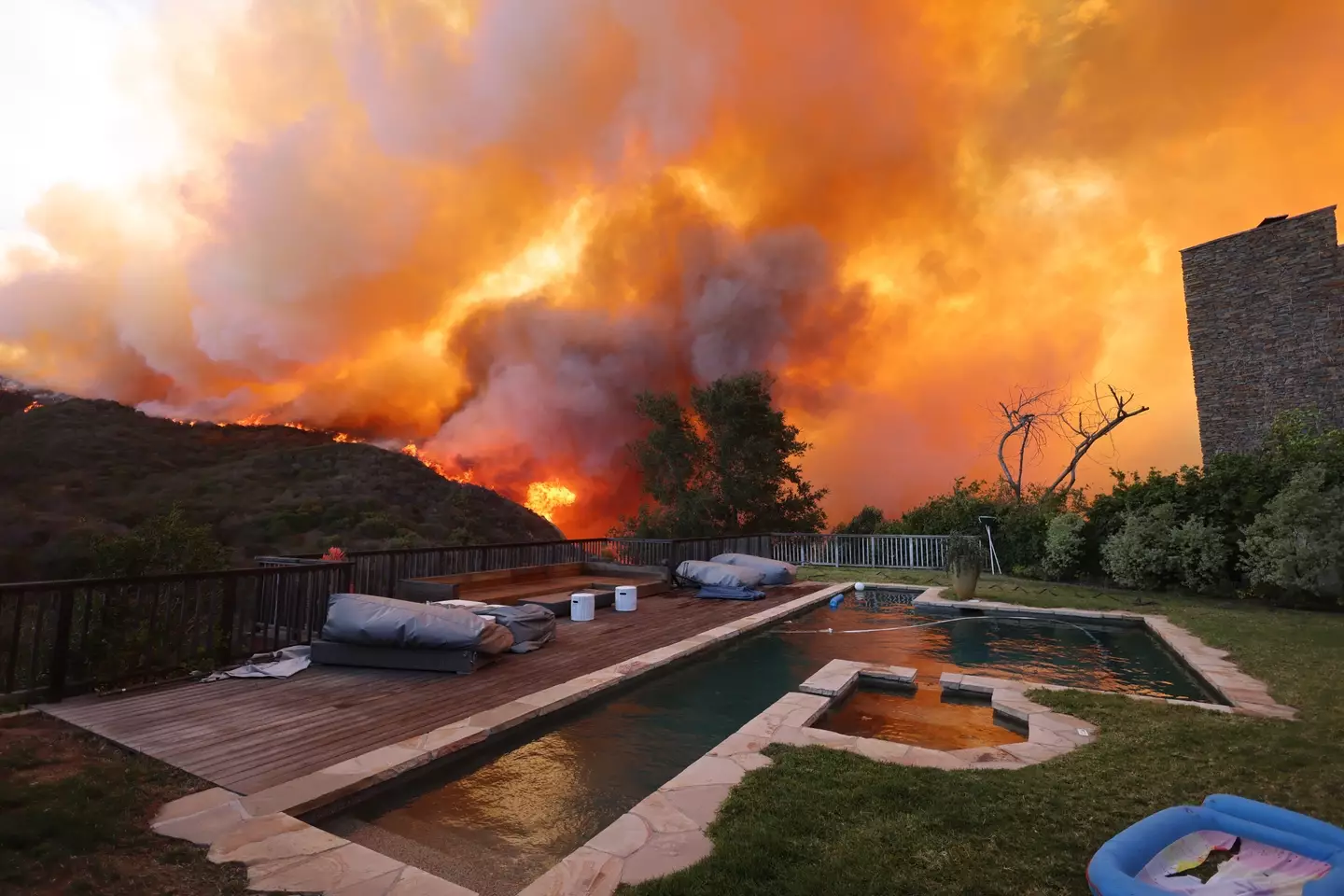 The devastating fires have affected thousands of homes across Los Angeles (DAVID SWANSON / Contributor / Getty)