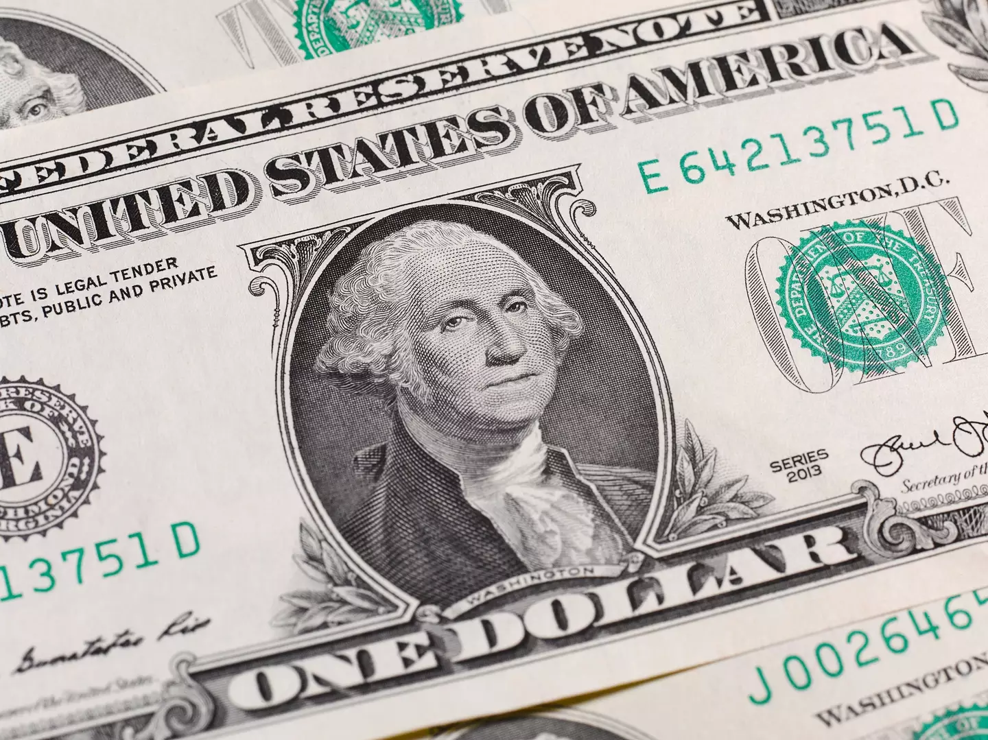 Make sure you check your $1 bills before giving them away (Peter Dazeley / Getty)