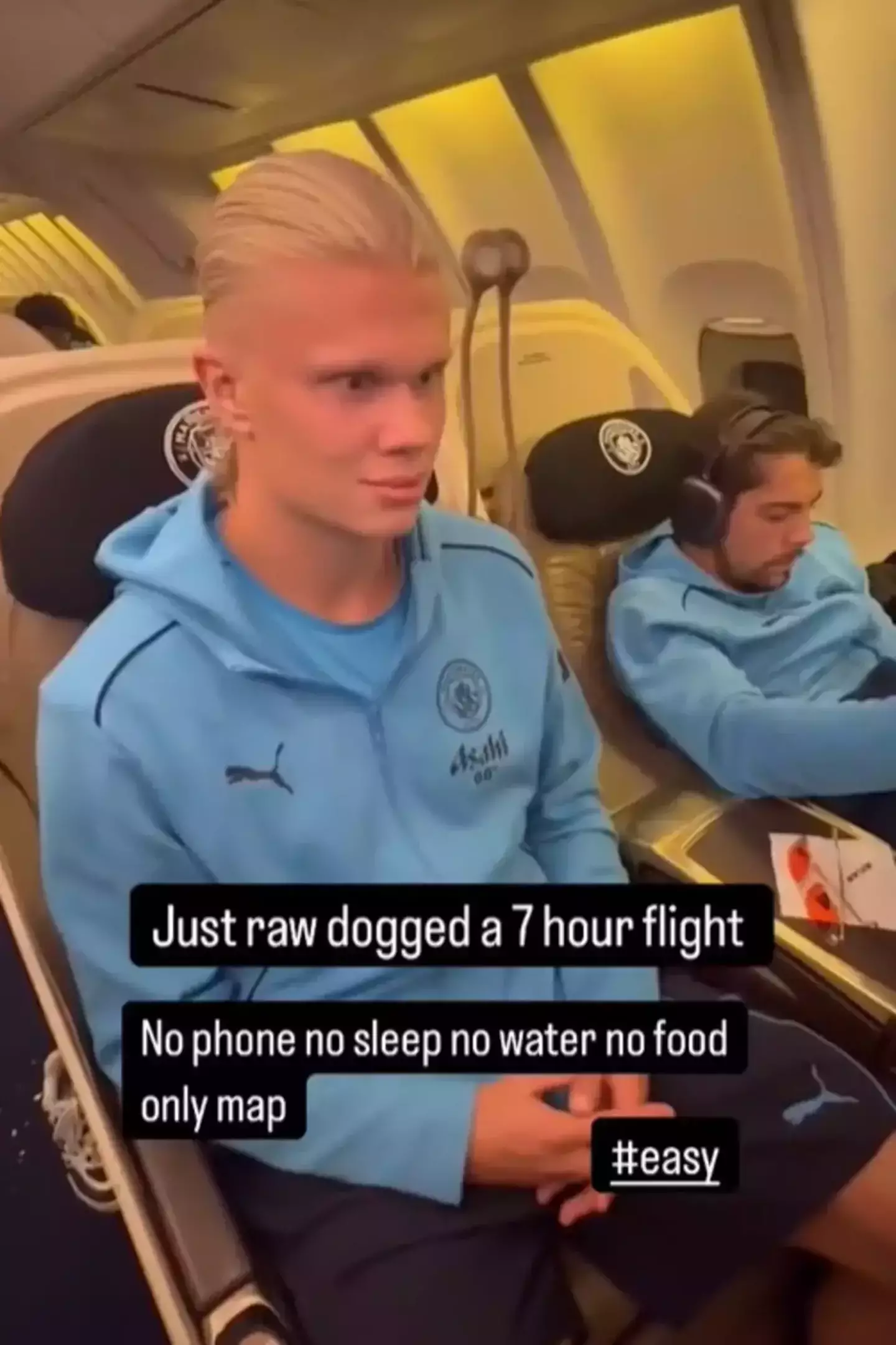 Haaland tried the rawdogging trend on a flight last year. (Instagram/@erling.haaland)