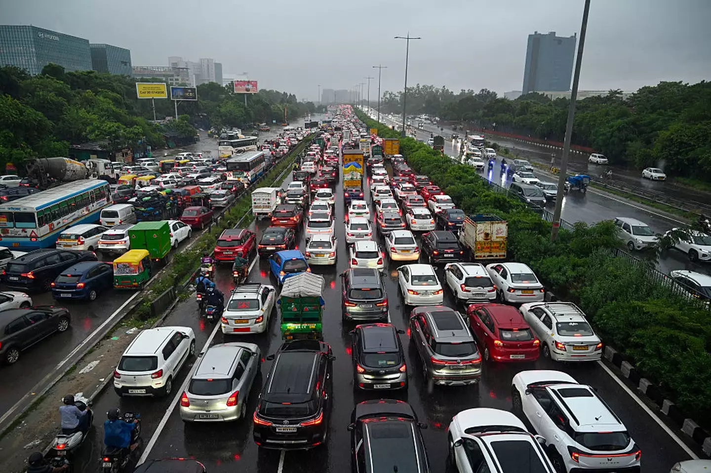 People have been asked to stay at home wherever possible in order to avoid further jams (Parveen Kumar/Hindustan Times via Getty Images)