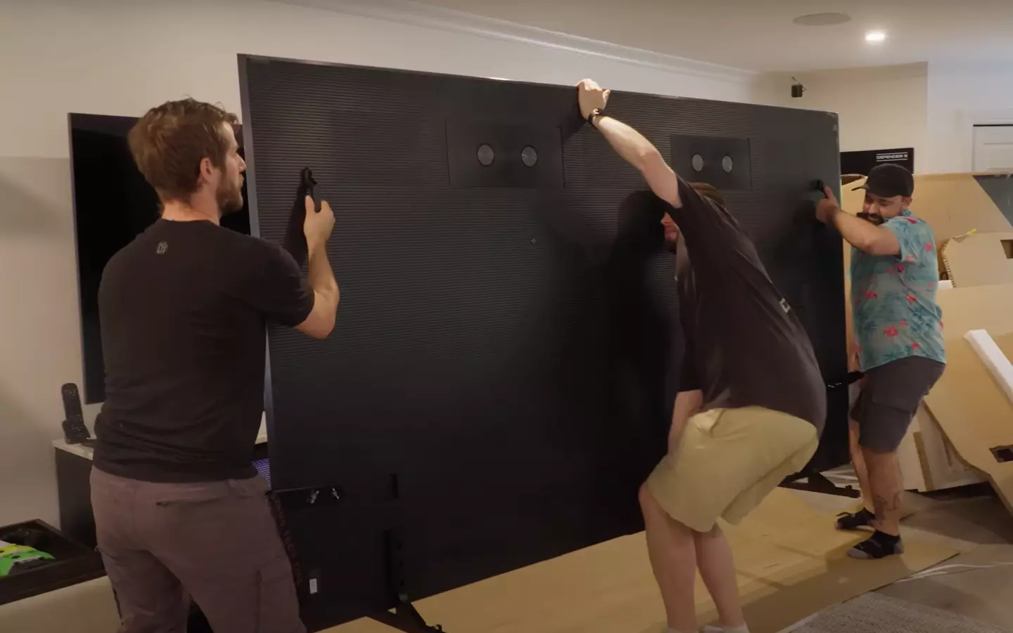 The Hisense 116UX measures a whopping 116 inches. (Linus Tech Tips/YouTube)