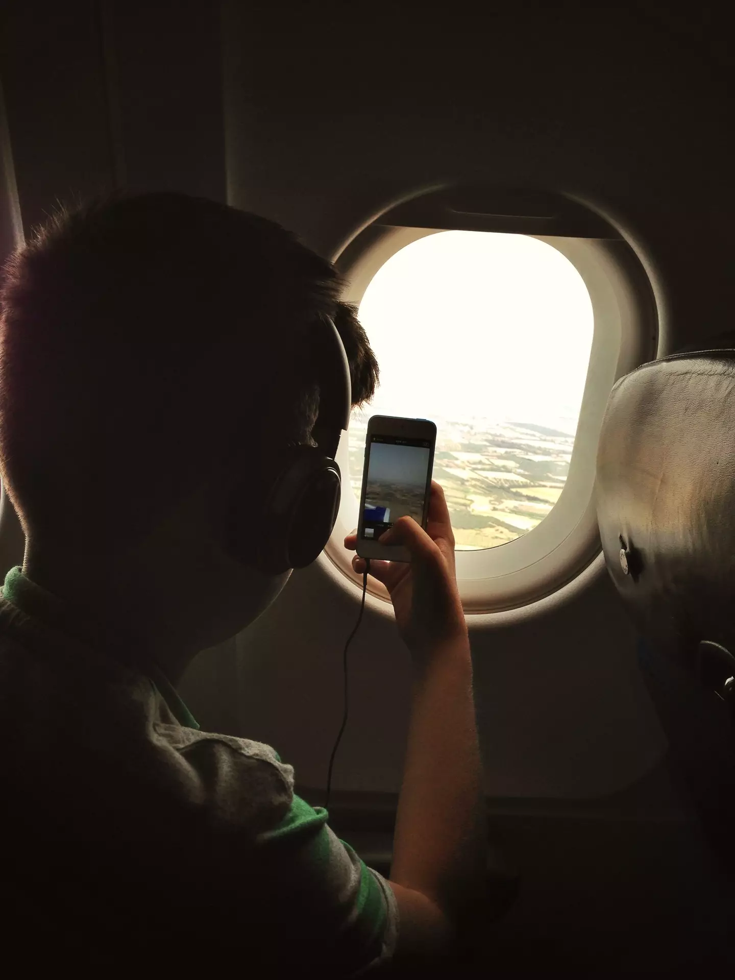 What you need to know about using your phone while flying.