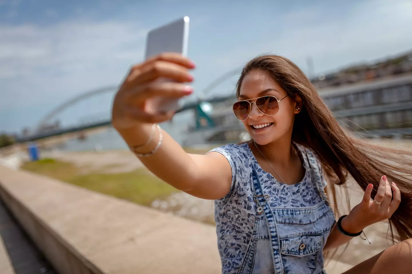 The girls were trying to take a selfie together when tragedy struck (MilanMarkovic/Getty)