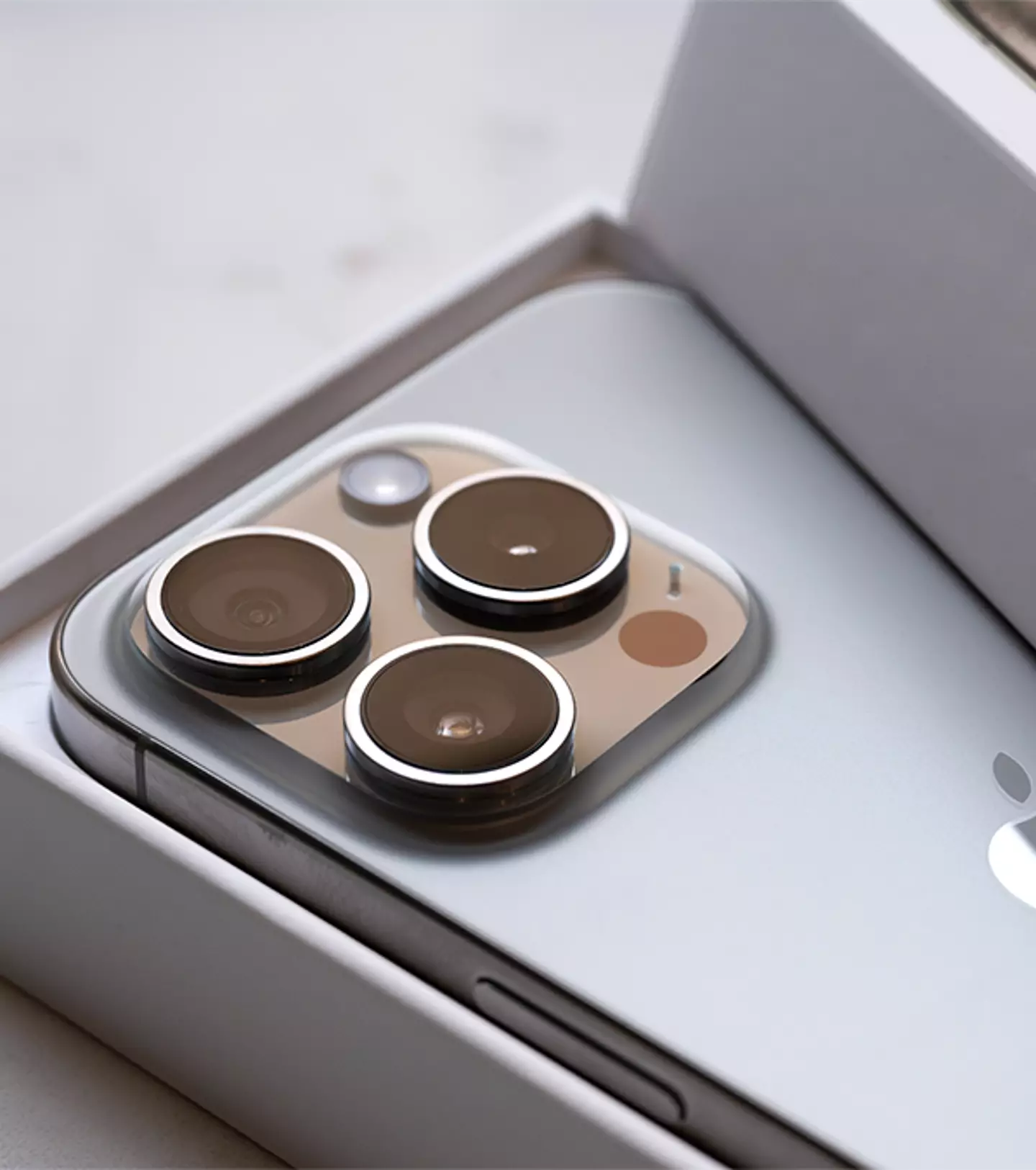 iPhone releases iOS 17.3 to crack down on increasing theft risks / John Keeble / Contributor / Getty