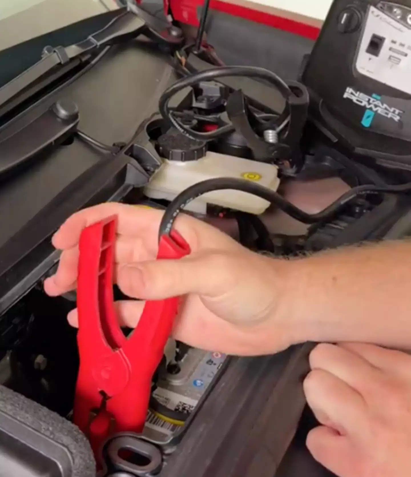 Jumpstarting the Tesla can be done in a few simple steps / X/ @jeremyjudkins_