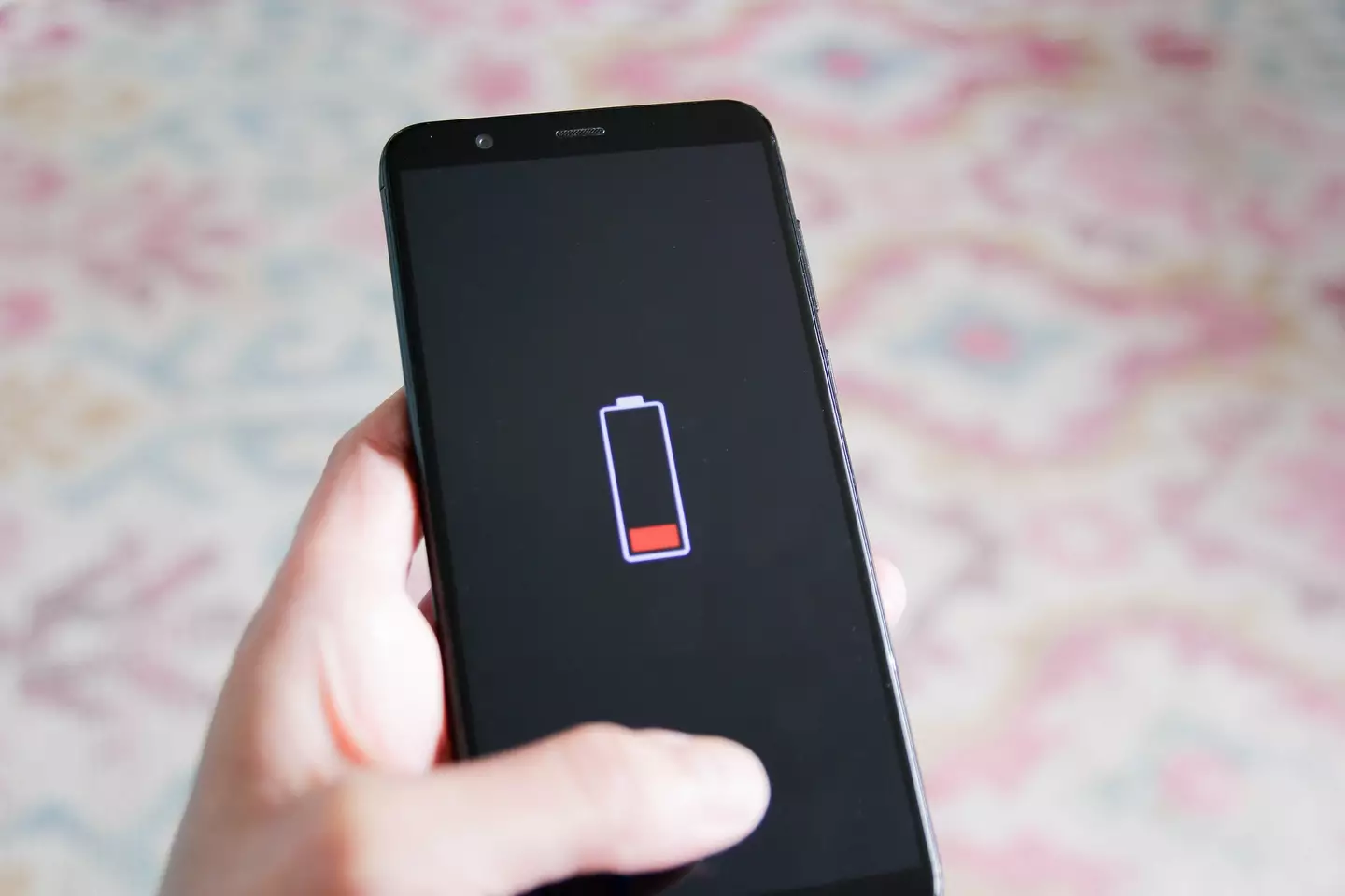 There are warning signs that your phone is reaching the end of its life (Kinga Krzeminska/Getty Images)