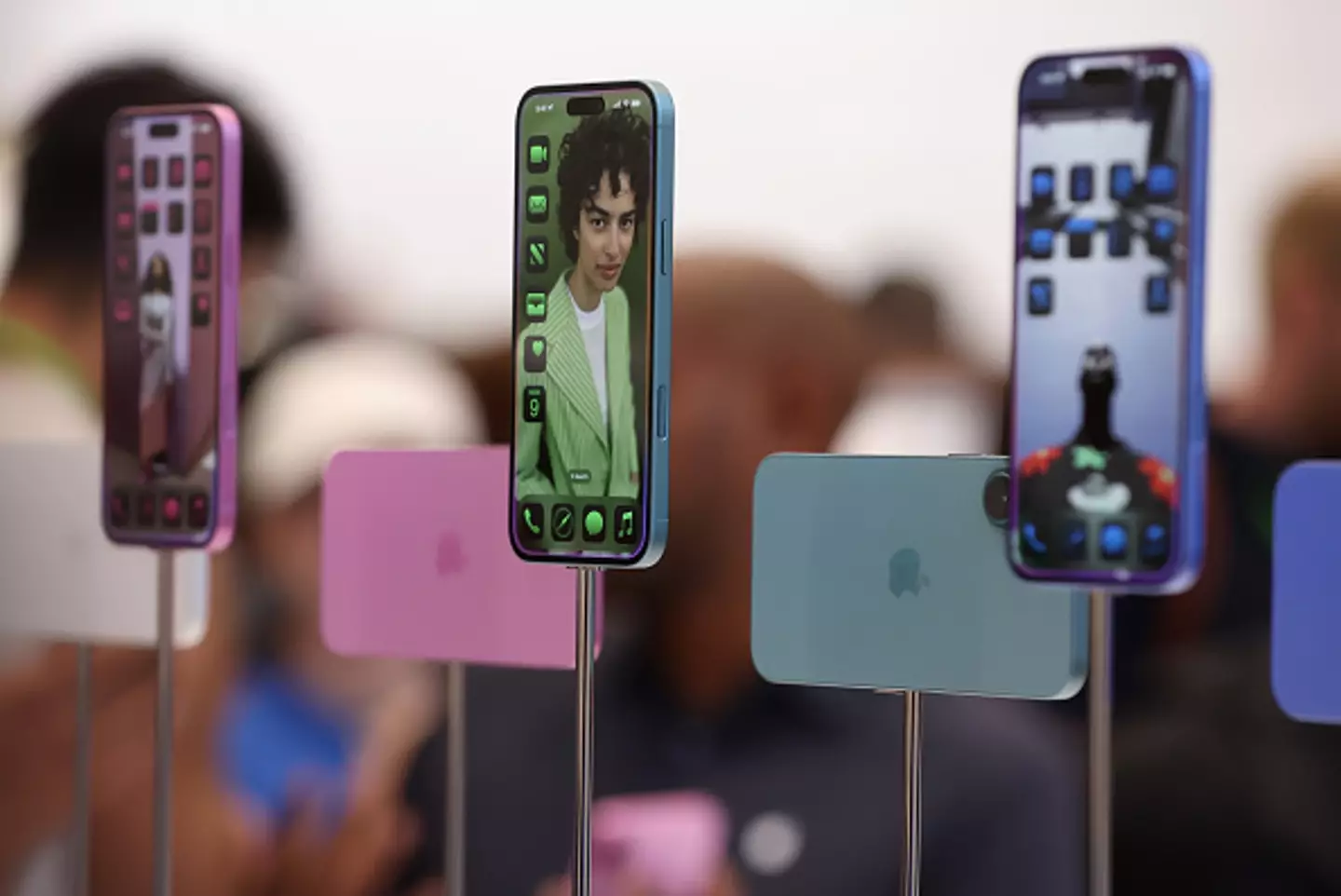 The iPhone 16 comes in 5 different colors (Justin Sullivan / Staff / Getty)
