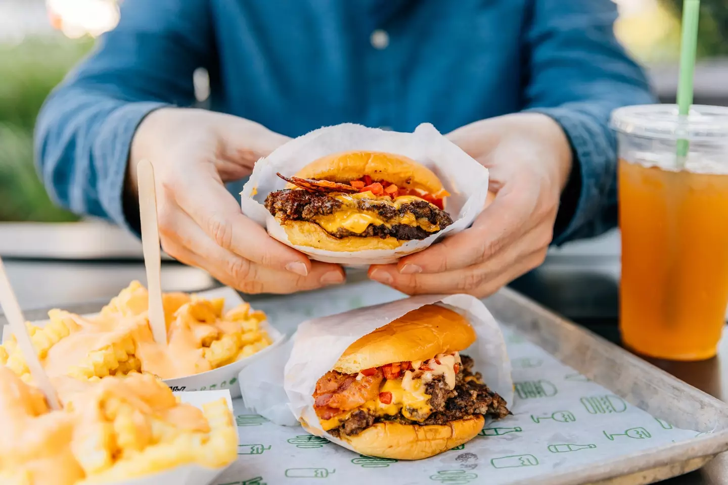 Ultra-processed food are loaded with sugars, additives and little to no nutritional value / Alexander Spatari / Getty