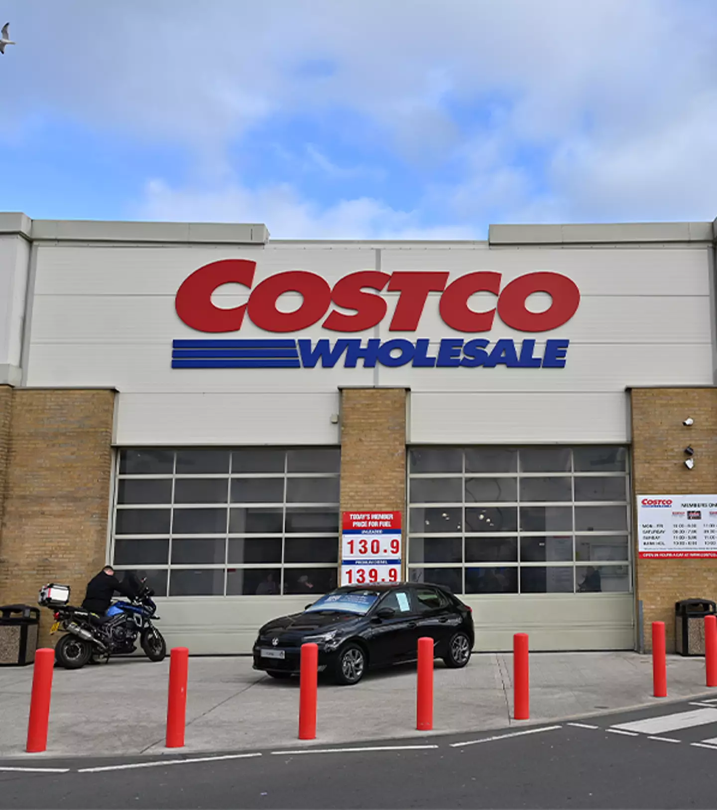 One Costco customer described the email to look 'so real' / John Keeble / Contributor / Getty