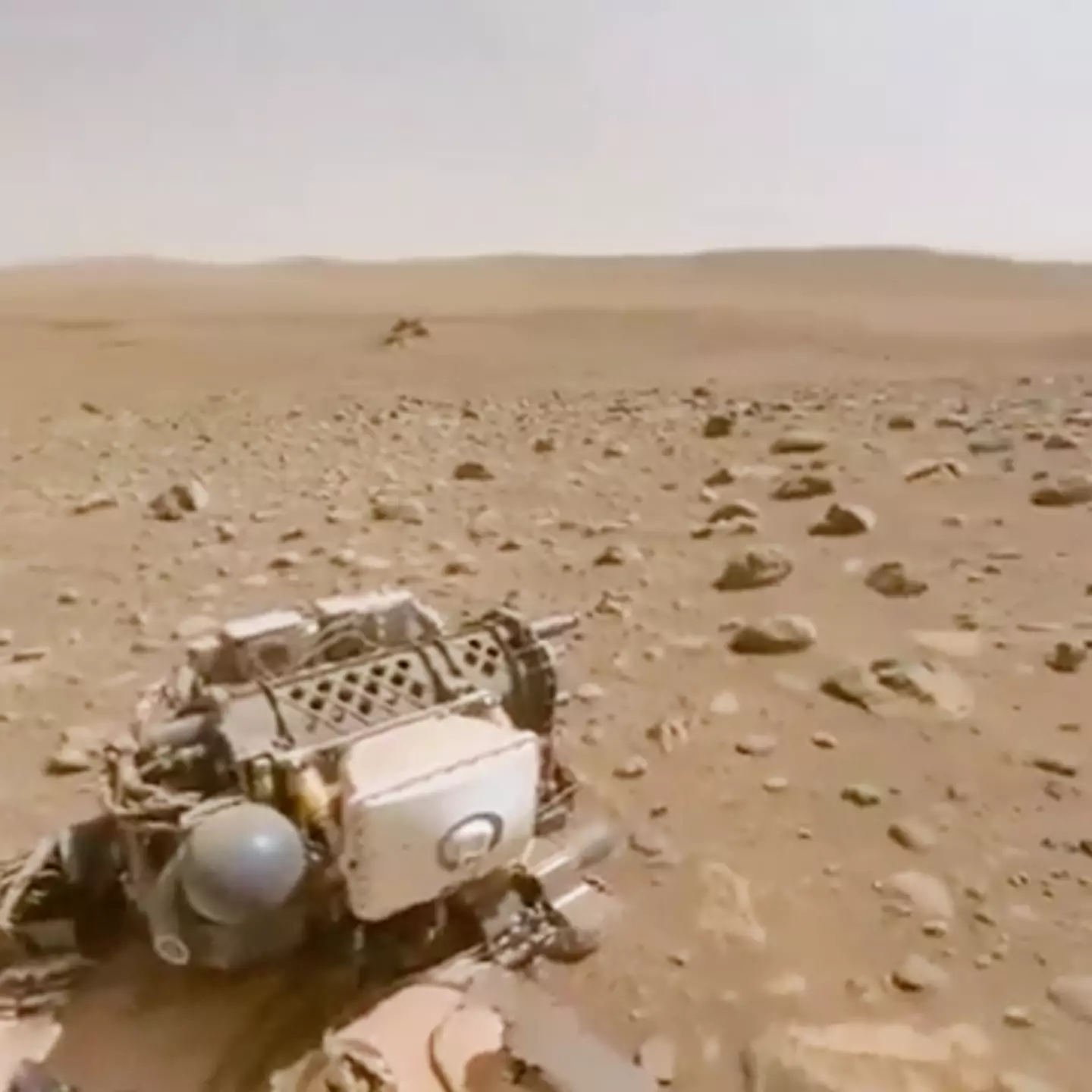 360° footage of Mars from Perseverance rover has everyone pointing out unlikely similarities to Earth