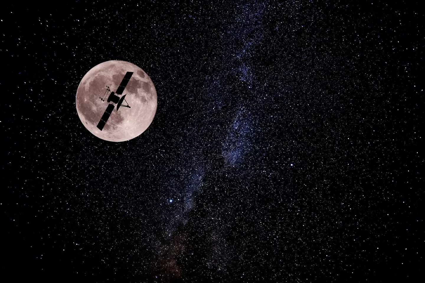 The LuGRE experiment assesses GNSS signals as an alternative for lunar navigation. (Anton Petrus/Getty)