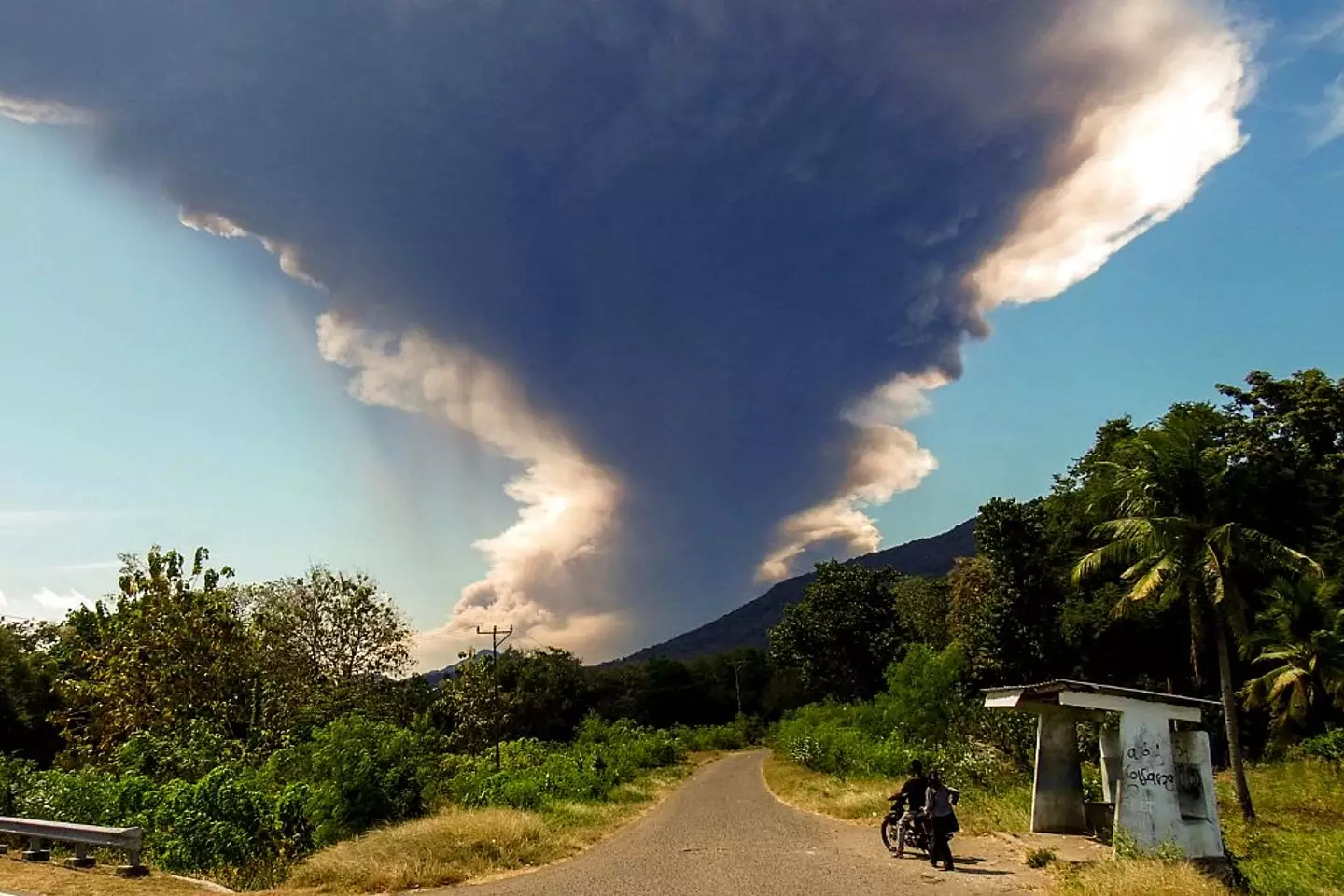 More than 4,000 people have already been evacuated from the danger zone (ARNOLD WELIANTO/Contributor/Getty Images)