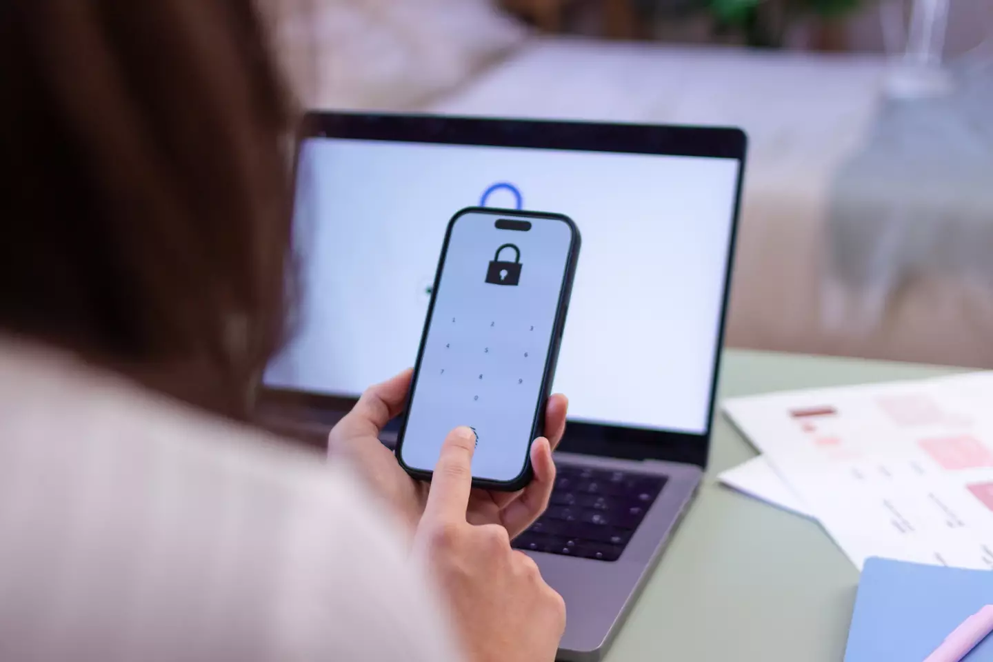 You can make it so that it doesn't ask for the passcode, but you need to enable one key setting (Getty Stock)