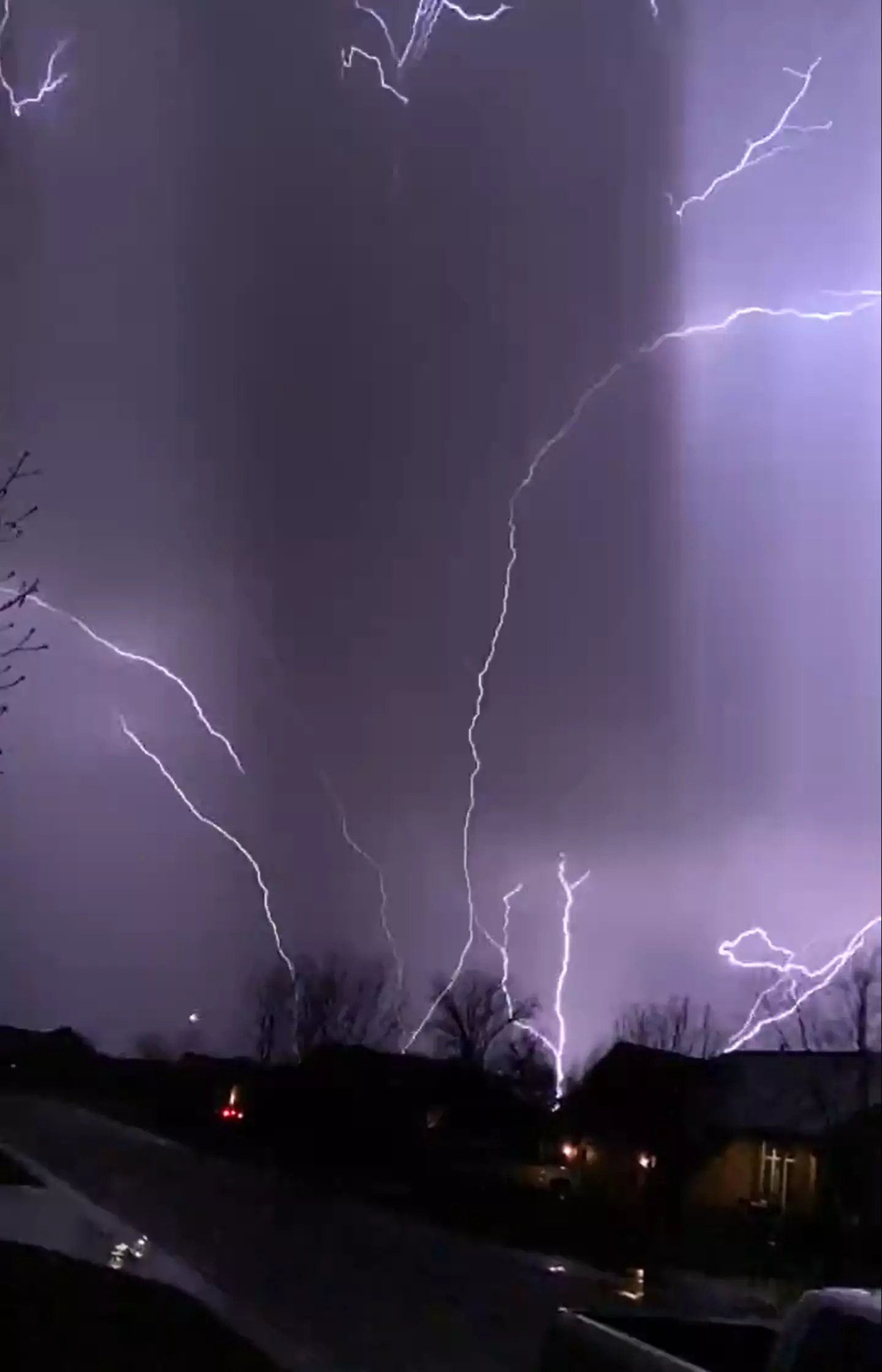 The upward lightning electrifies the night sky in Kansas. (Taylor Vonfeldt/X)