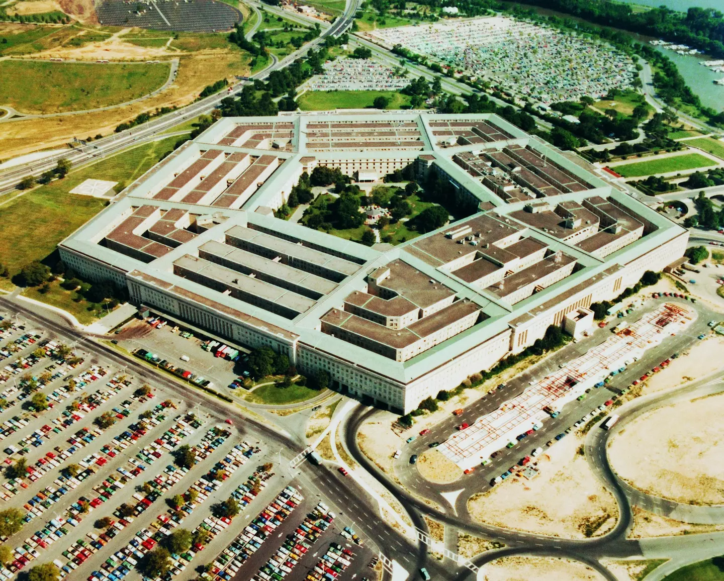 The Pentagon is one of the biggest office buildings in the world (Digital Vision / Getty)