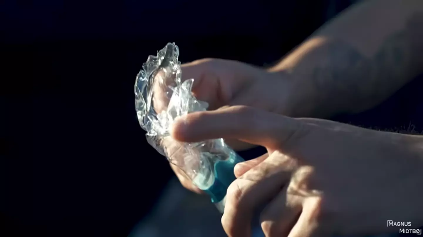 The heat was so high that their water bottles were melting away (YouTube/Magnus Midtbø)