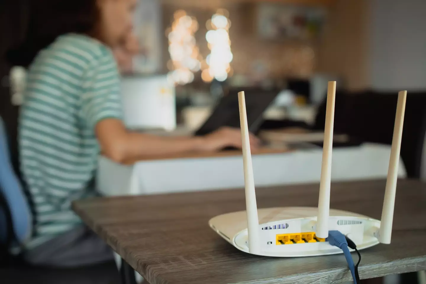 In 2017, researches found that using a foil 'reflector' boosted signal strength by up to 55%. (trumzz/Getty)