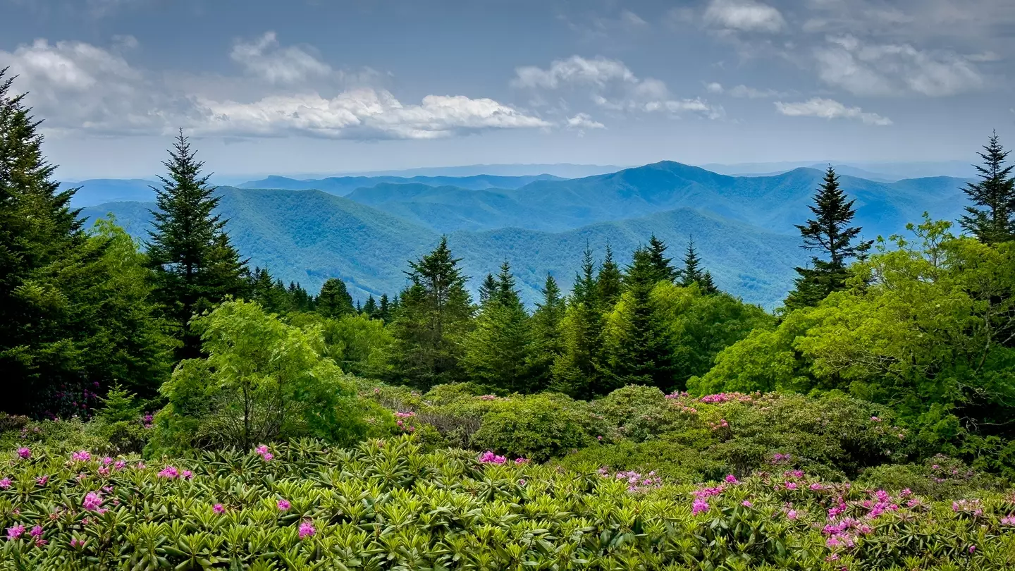 More drips could form under some of America's major mountain ranges (Marcia Straub / Getty)