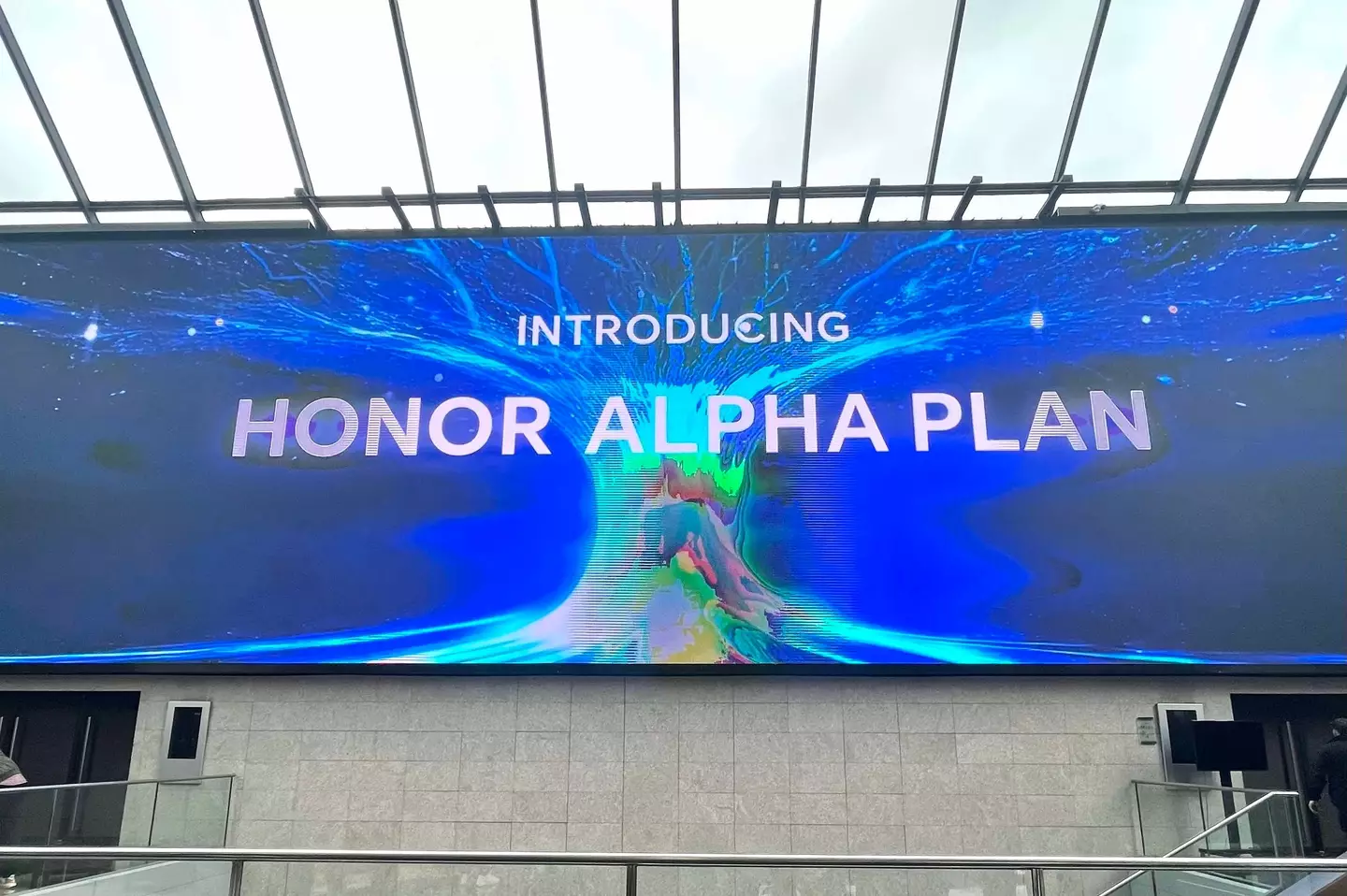 Honor introduced its new 'Alpha Plan' at this year's MWC (UNILAD Tech)