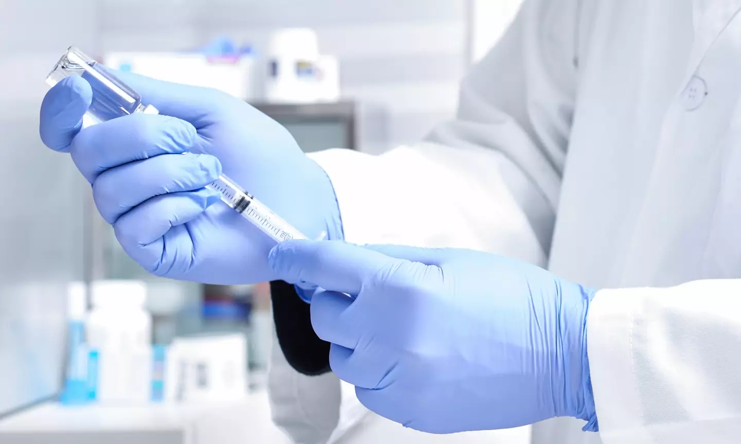 Scientists have develop a 'super vaccine' that could stop cancer in its tracks. (Thanasis/Getty)