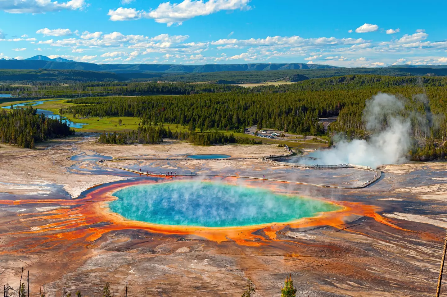 The magma cap is keeping the volcano from erupting (Noppawat Tom Charoensinphon / Getty Images)