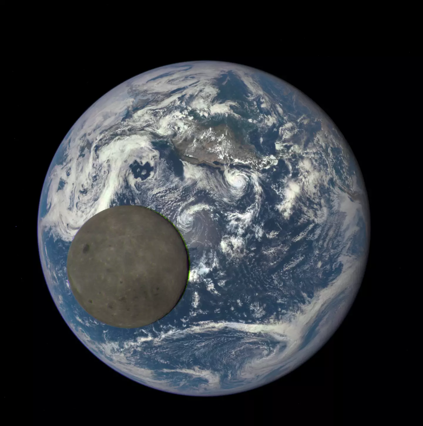 NASA captured the image of the dark side of the moon (NASA/NOAA)