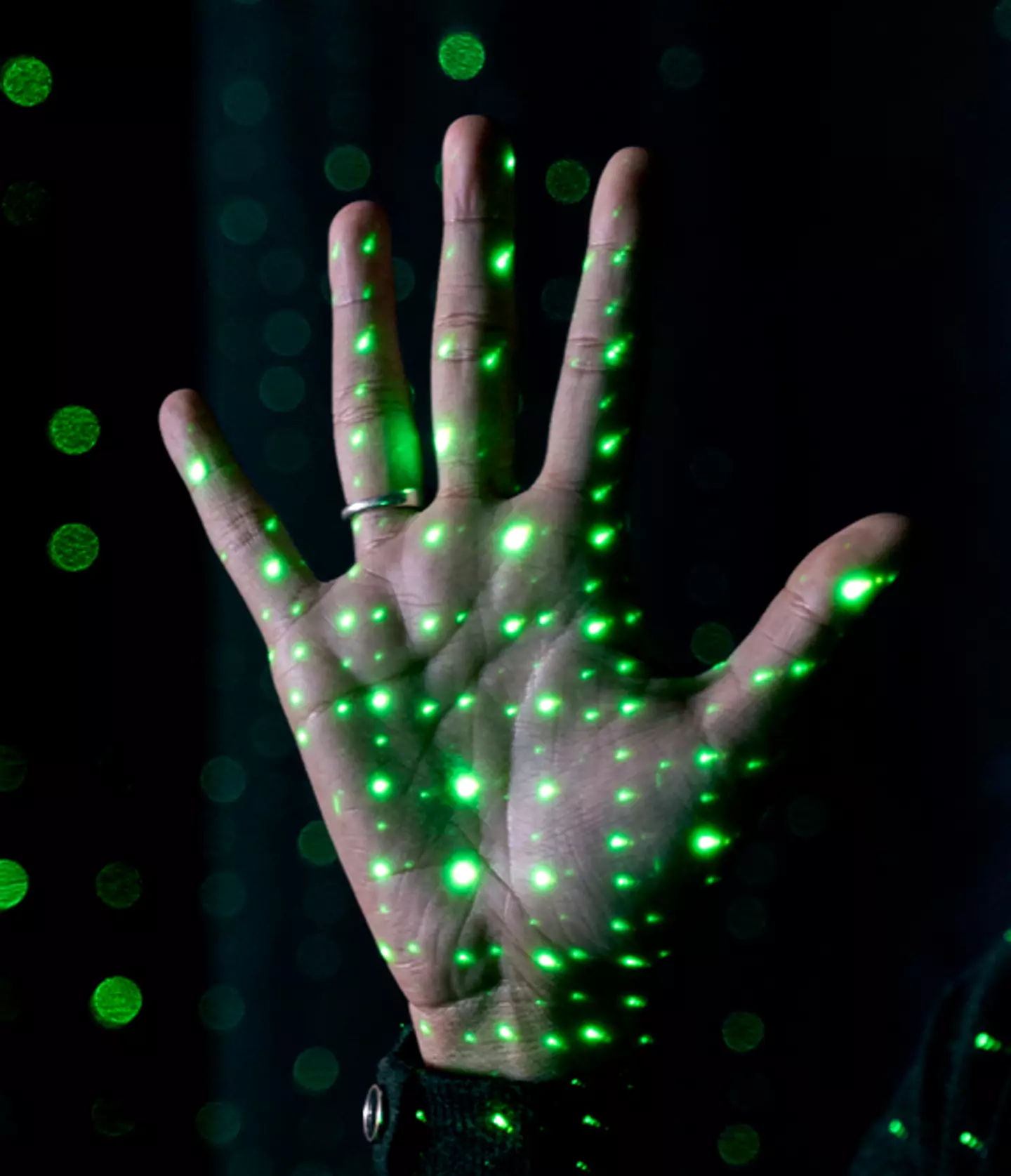 Experts answered what would happen if you put your hand in the tunnel (Aaron Foster via Getty)