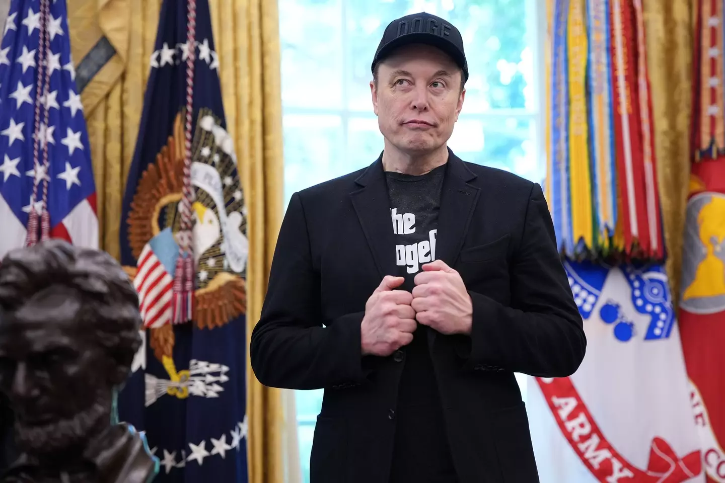 Elon Musk issued a warning about 'violence' (Kevin Dietsch/Getty Images)