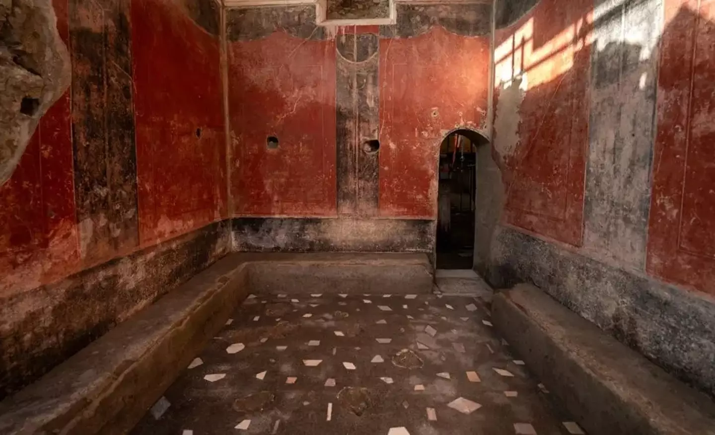 The bathhouse is exquisite in both its preservation and design despite being 2,000 years old (Tony Jolliffe/BBC)