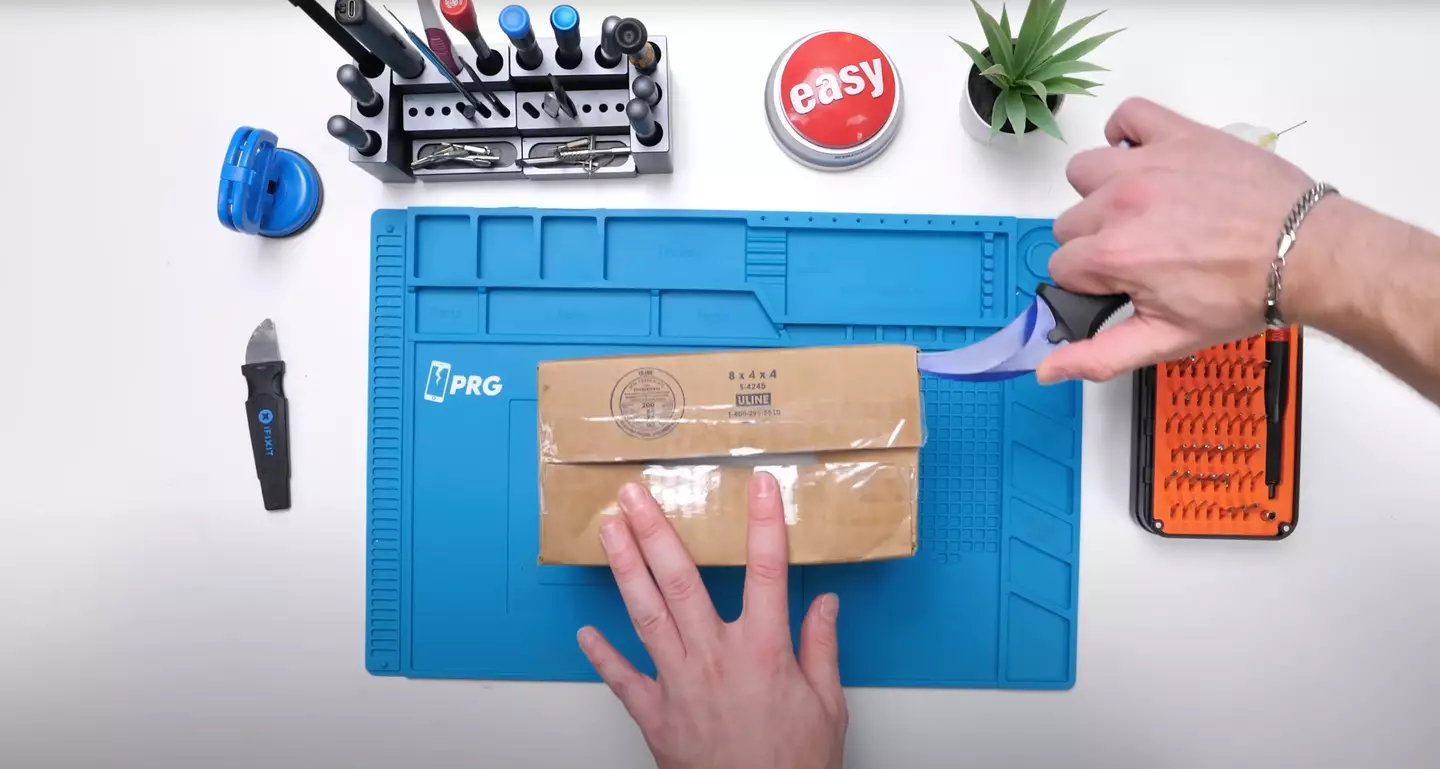 The YouTuber unboxed the iPhones from Temu (YouTube/@PhoneRepairGuru)