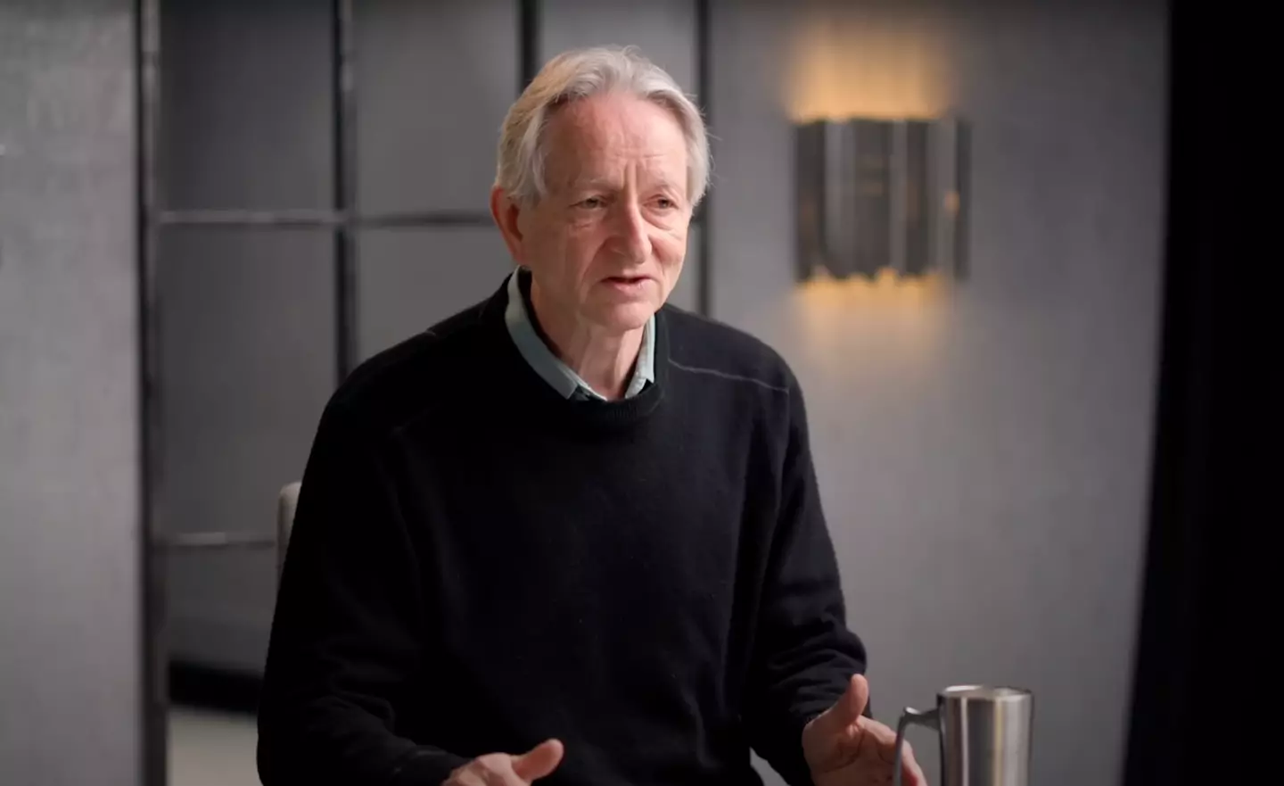Expert Geoffrey Hinton was a pioneer of AI technology (YouTube/@TheDiaryOfACEO)