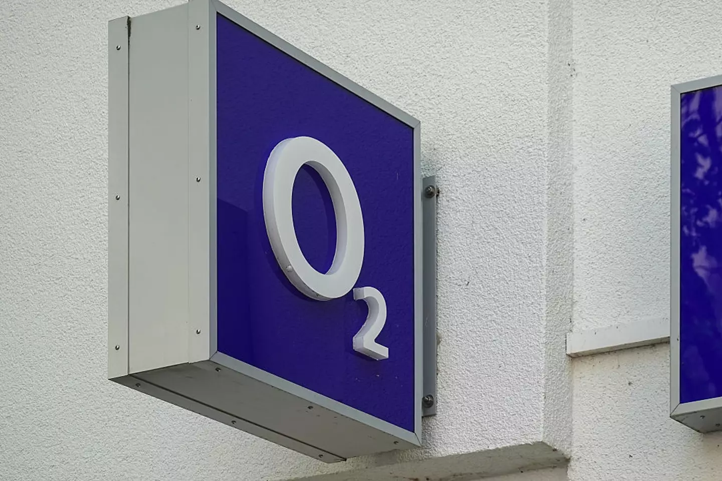 Mobile network O2 is completing removing its 3G service, which could stop your phone from working (Michael Nguyen/NurPhoto via Getty Images)