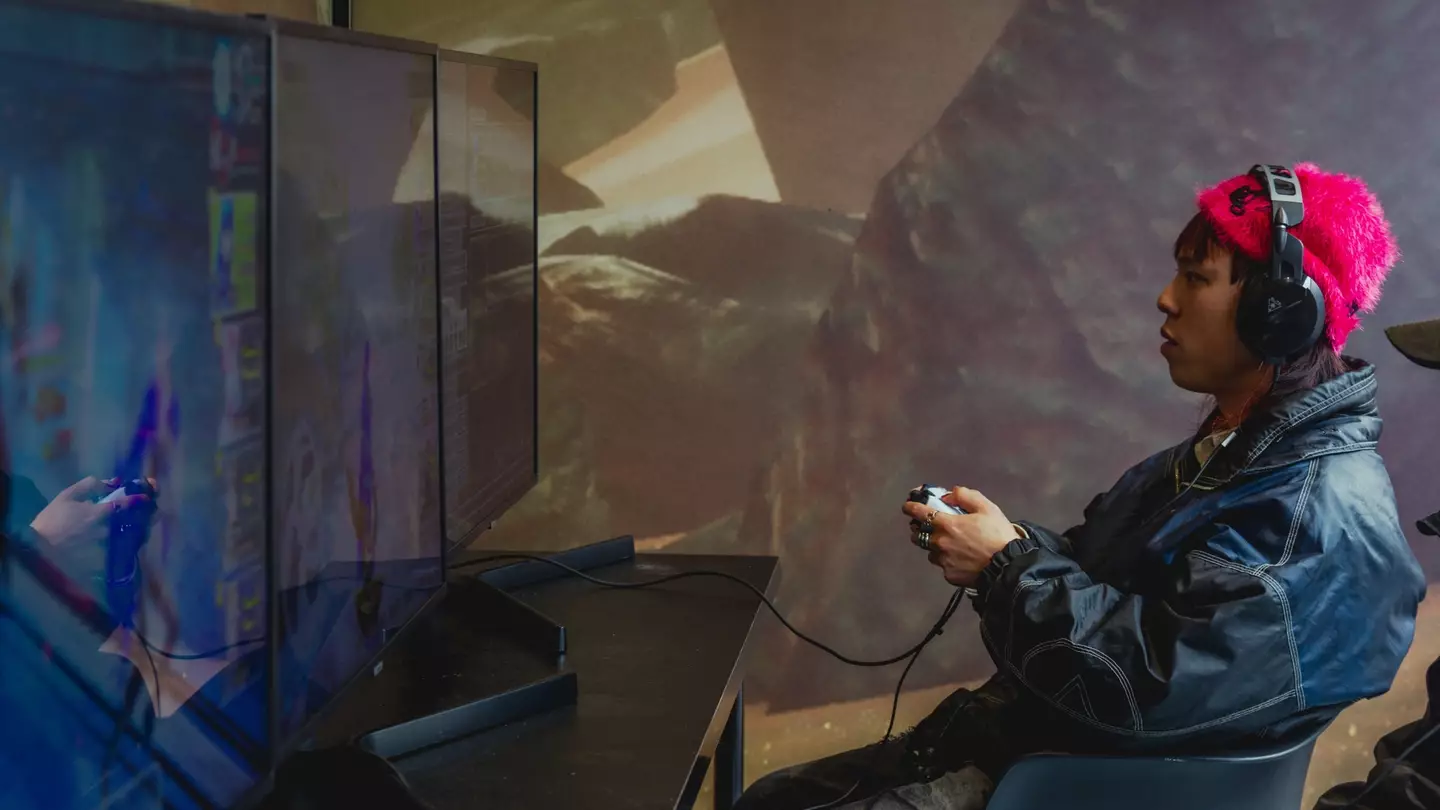 Frozemode's Lisong playing SMTV /