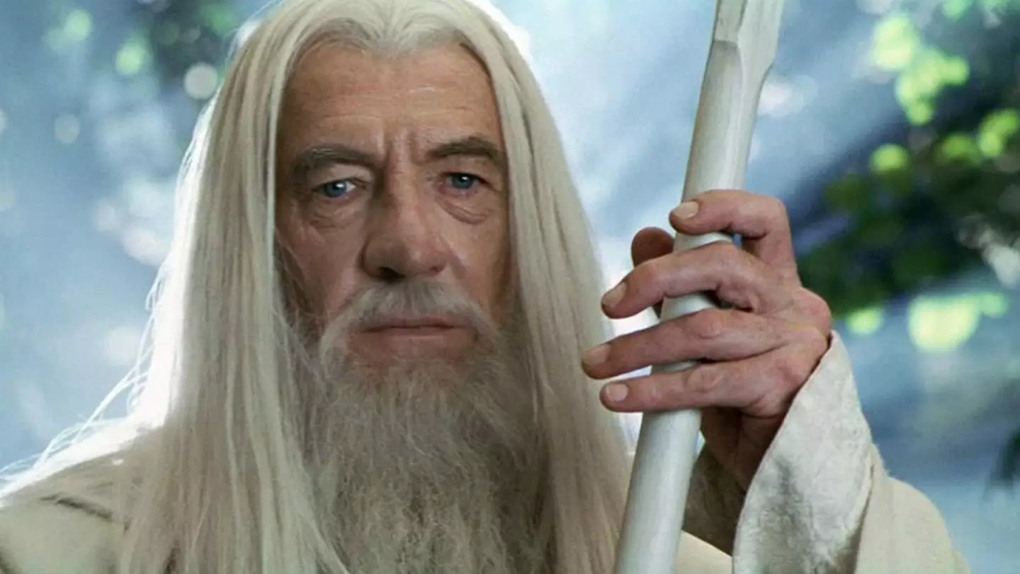 Lord of the Rings fans have just realised why Gandalf forgot his name after returning as white wizard