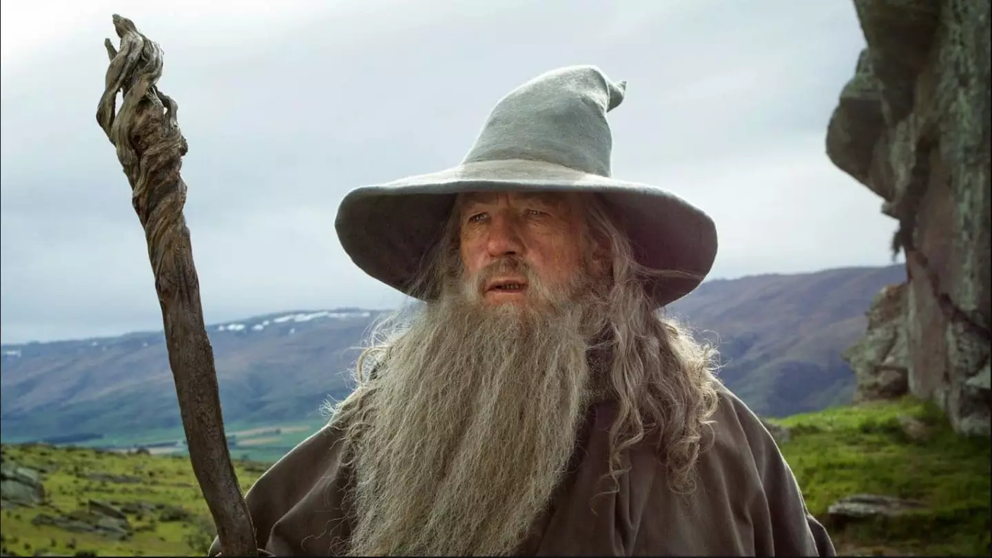 Lord of the Rings Viewers Finally Discover Why Gandalf Fell After Iconic Balrog Fight