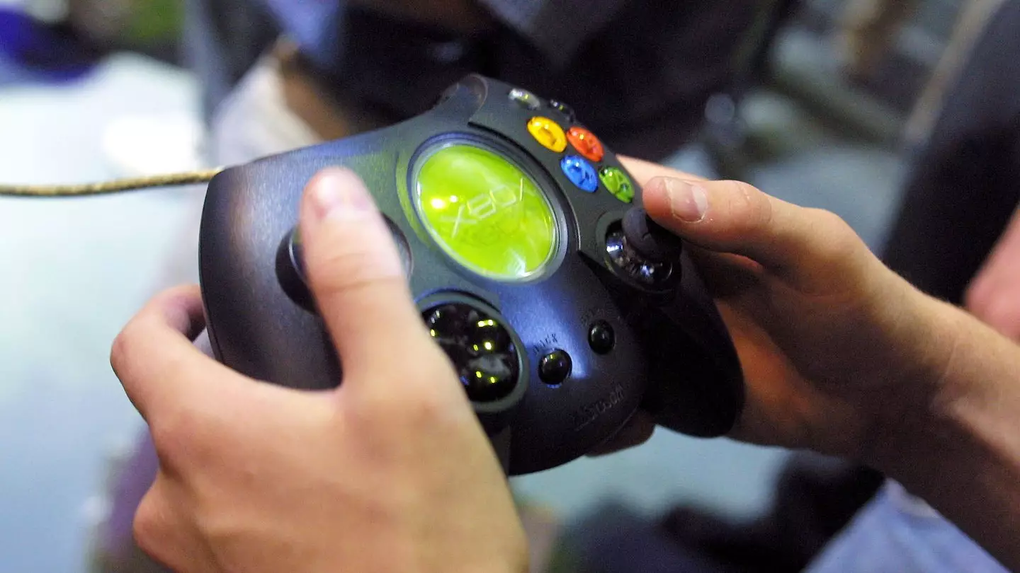 The Xbox 'Duke' Controller, Kim Kulish (via Getty Images)