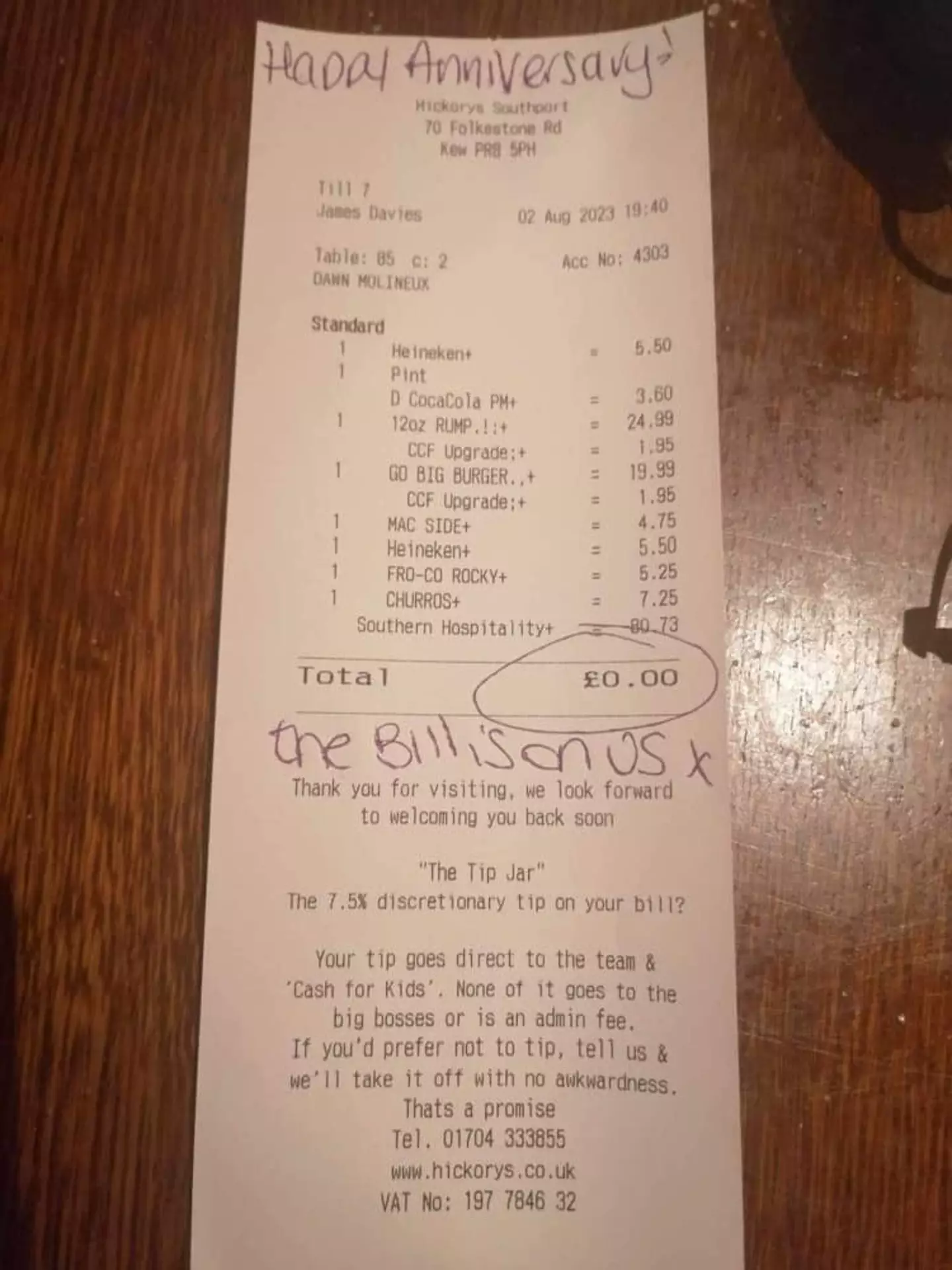The restaurant cleared their bill after hearing the couple's story.