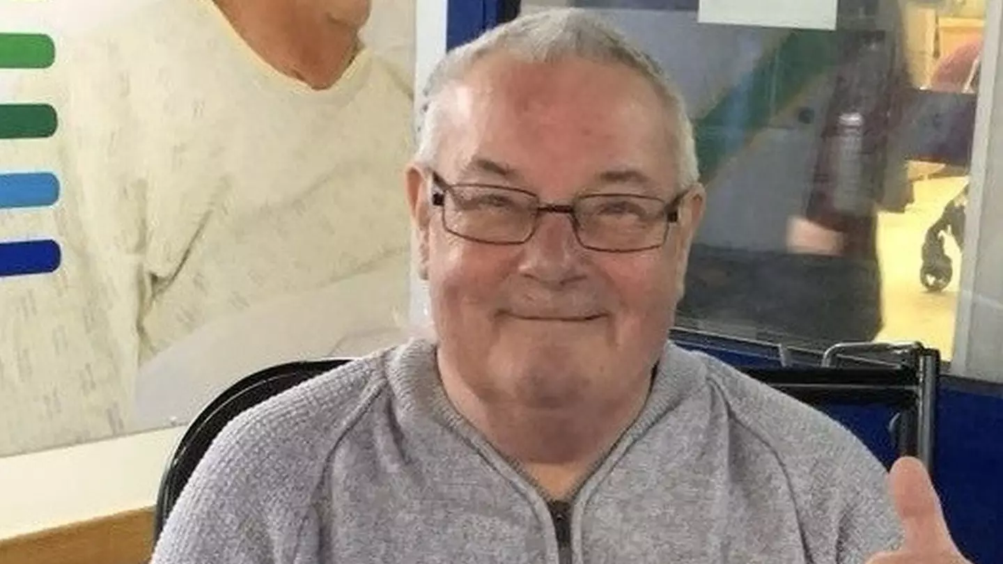 Woman claims dad tragically died ‘gasping for air’ after having ‘wrong breathing tube connected’