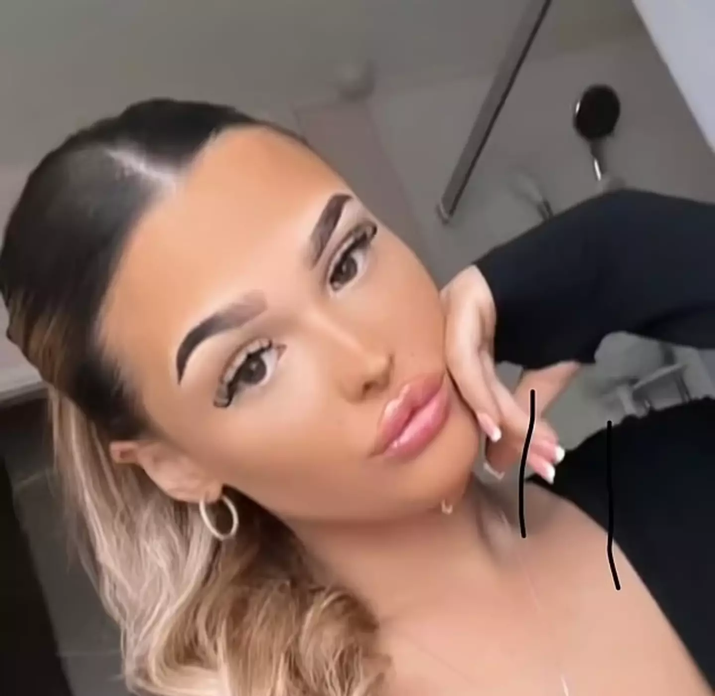 (Instagram/@charlottemaylee)