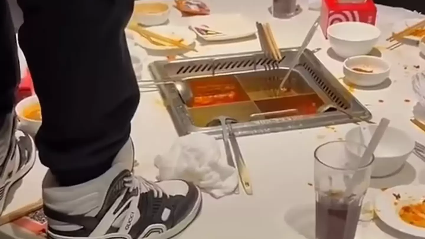 Drunk teens film themselves urinating into hot broth at Shanghai restaurant - Food & Drink - LADbible