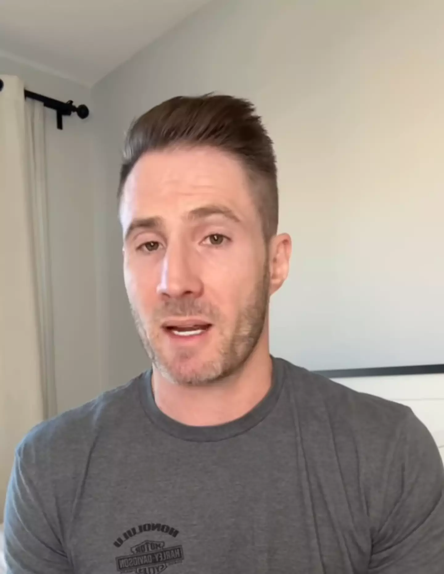 ER doctor Joe Whittington has revealed what you can and can't catch at the gym (Instagram/@drjoe_md)