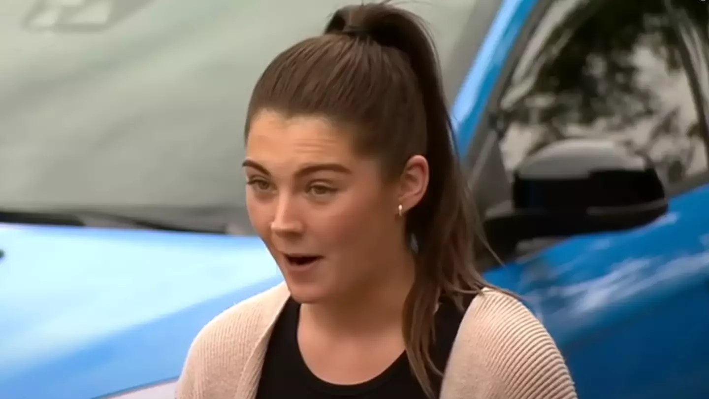 Woman horrified after checking dashcam when she left her car to be fixed with mechanic