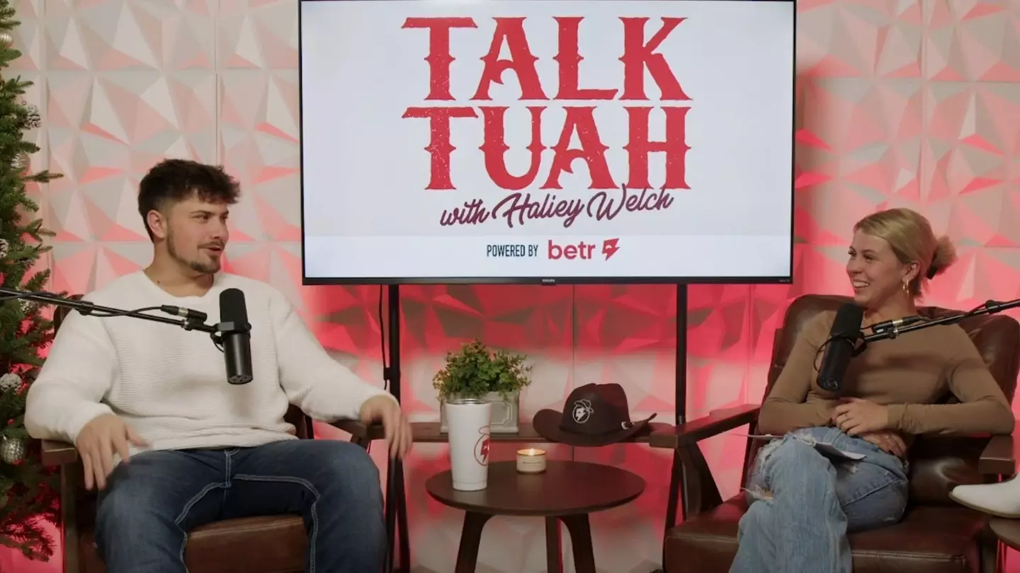 Meet 'Pookie' (YouTube/Talk Tuah with Haliey Welch)