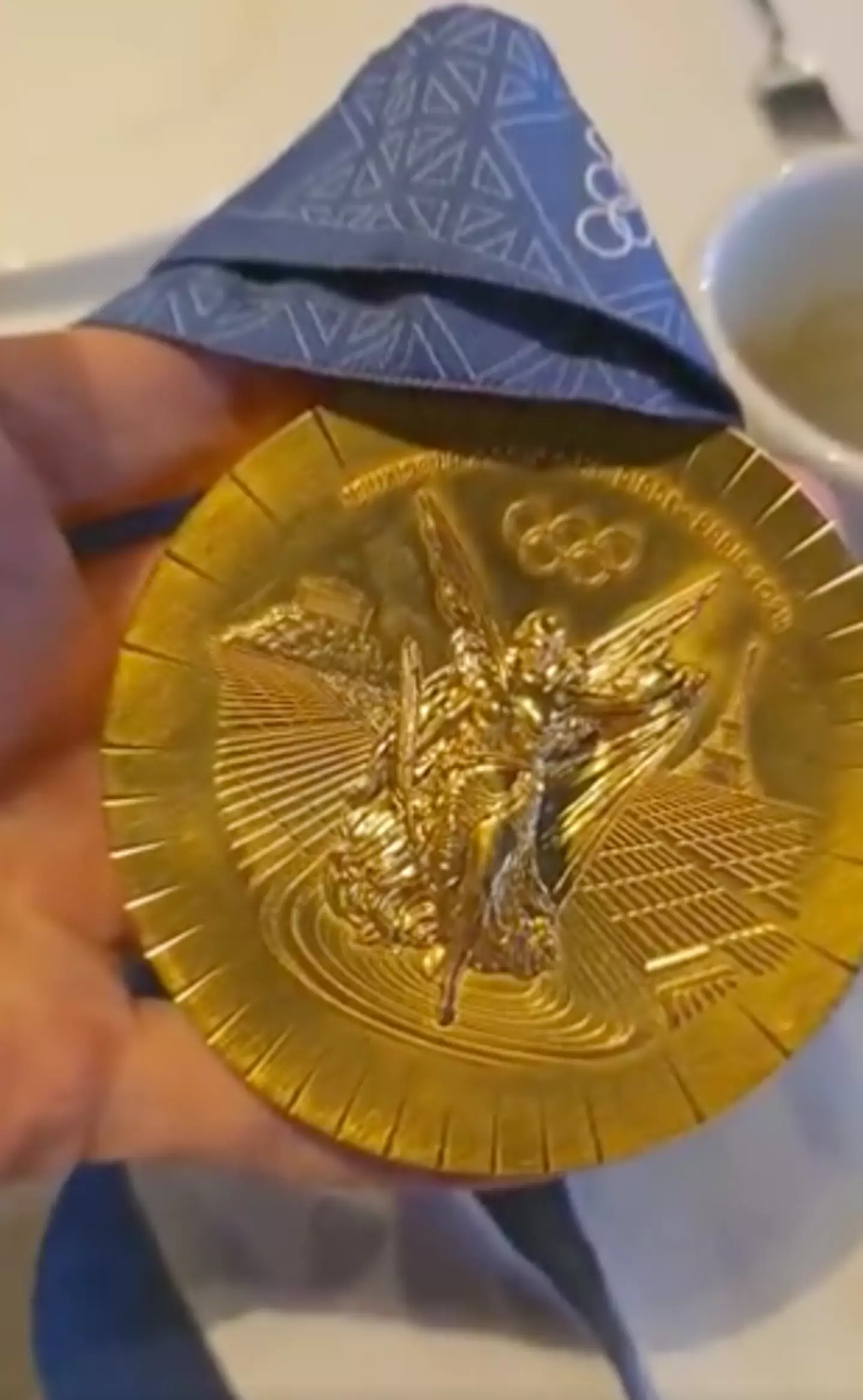 People are wondering why the gold medals aren't holding up very well. (X/@ViktorAxelsen)