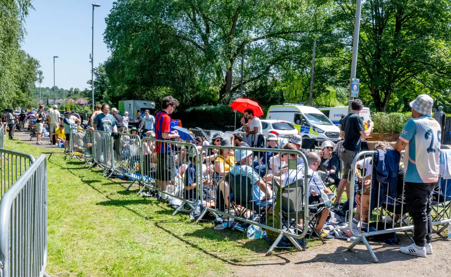Oasis urged fans to stay safe in the sweltering heat (Shirlaine Forrest/WireImage)