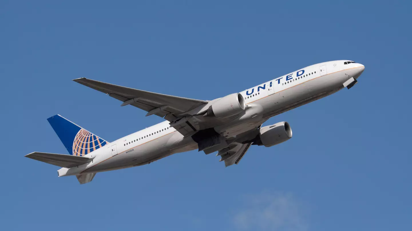 Woman On United Airlines Flight Woke To Find Man Fondling Her Breast