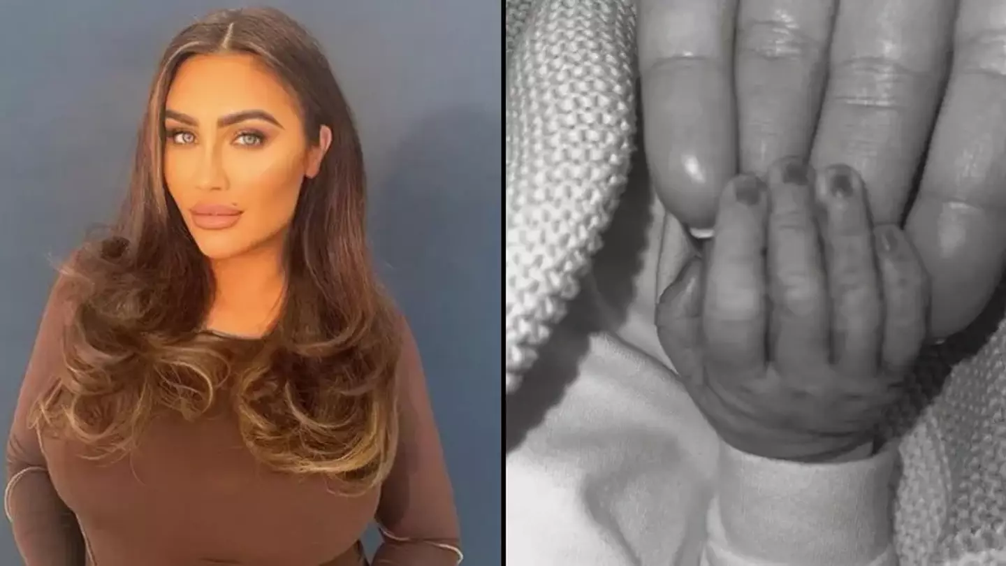 Lauren Goodger Shares Tragic News Her Baby Lorena Has Died