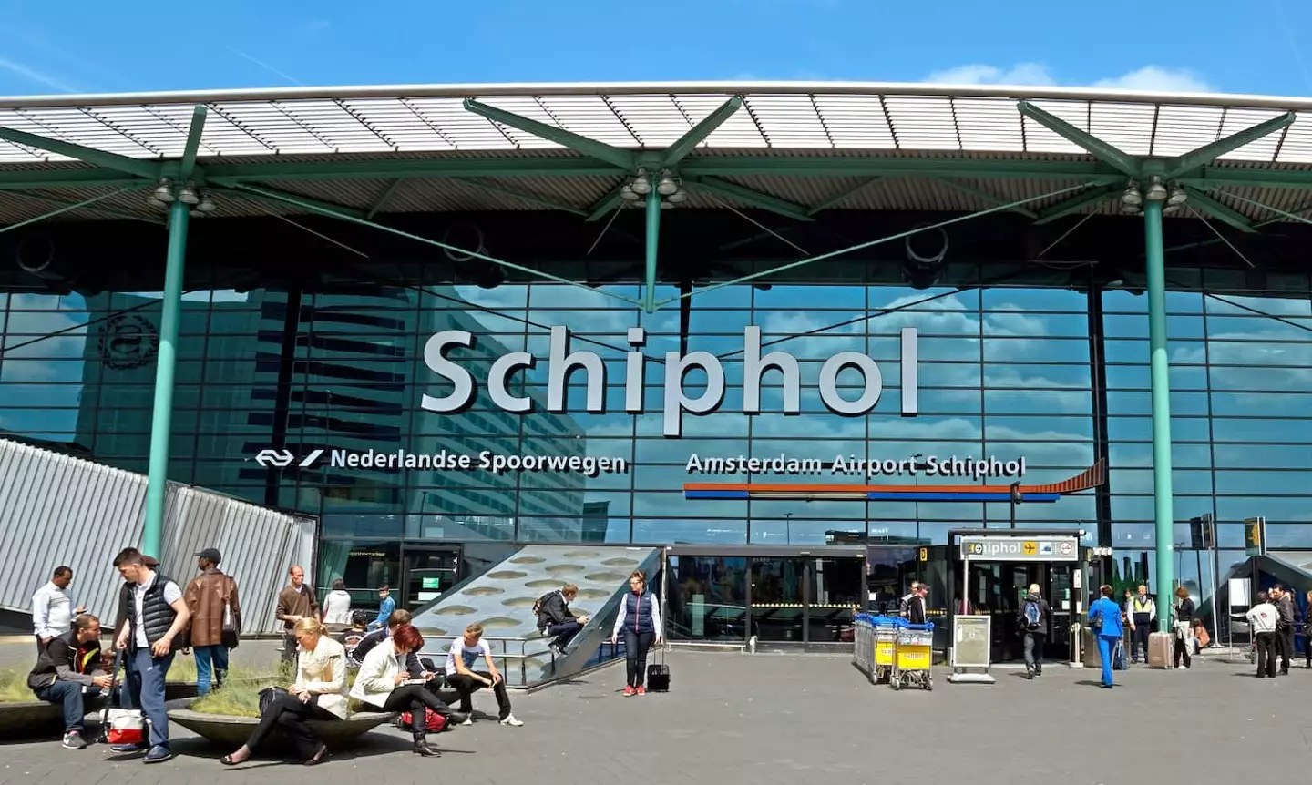 The man's gruesome death took place at the Schiphol Airport in Amsterdam. (AmsterdamAirport.info)