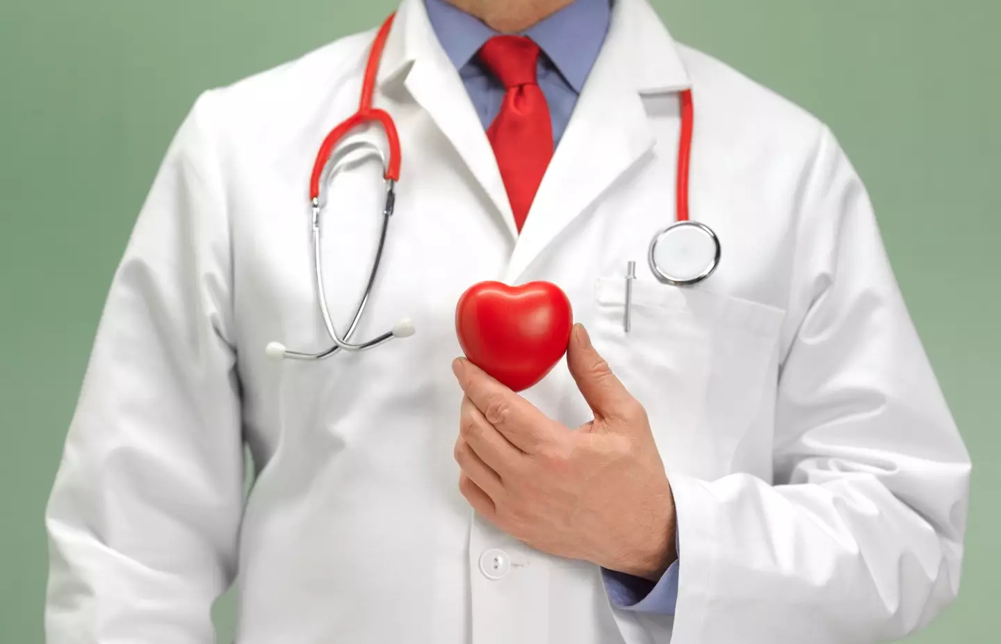Heart surgeon Dr Jeremy London has revealed the six things he avoids for his health (Getty Stock Image)